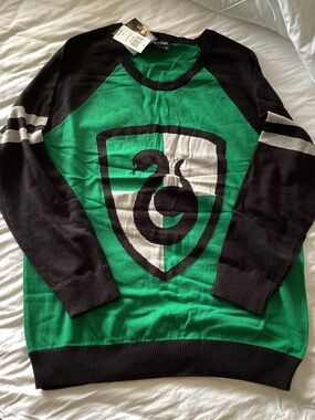 Hot Topic/ Harry Potter Sweater